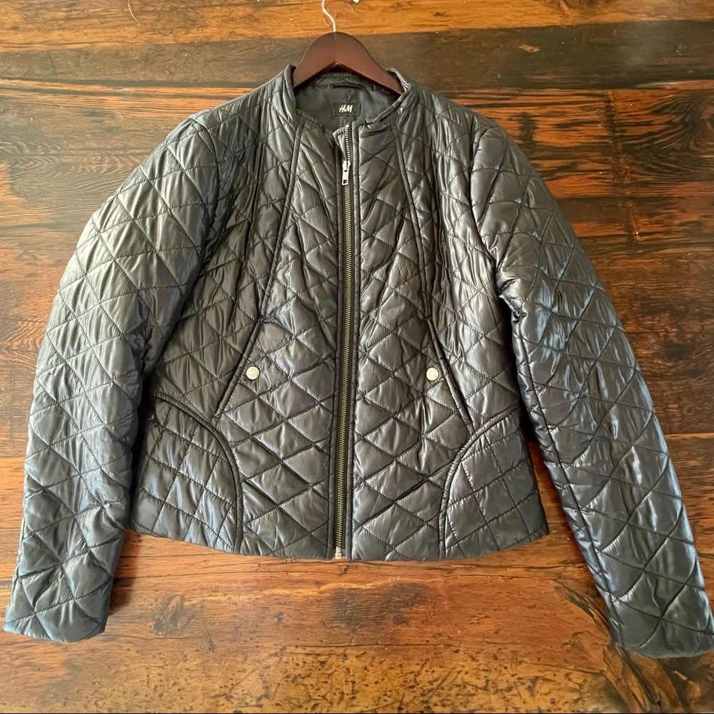 H&M Black quilted cropped jacket size 14